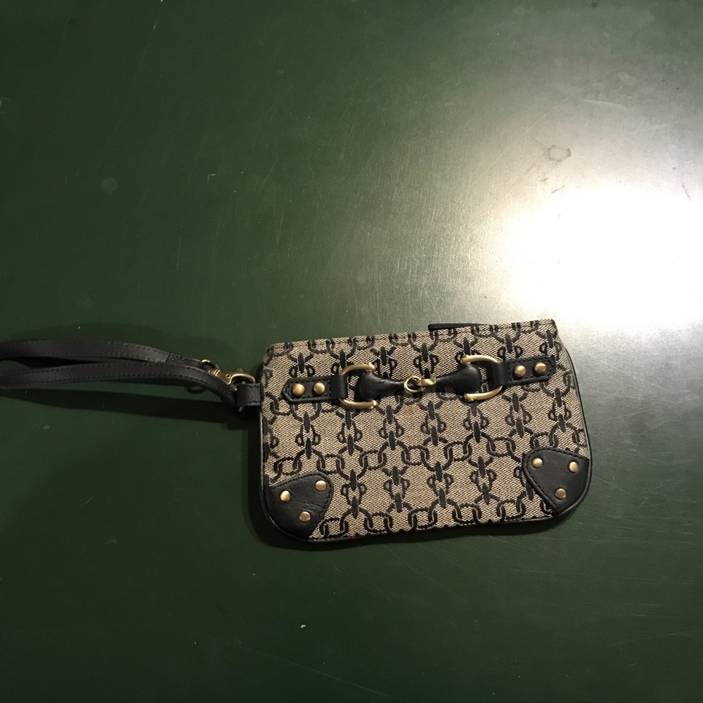 Wristlet
